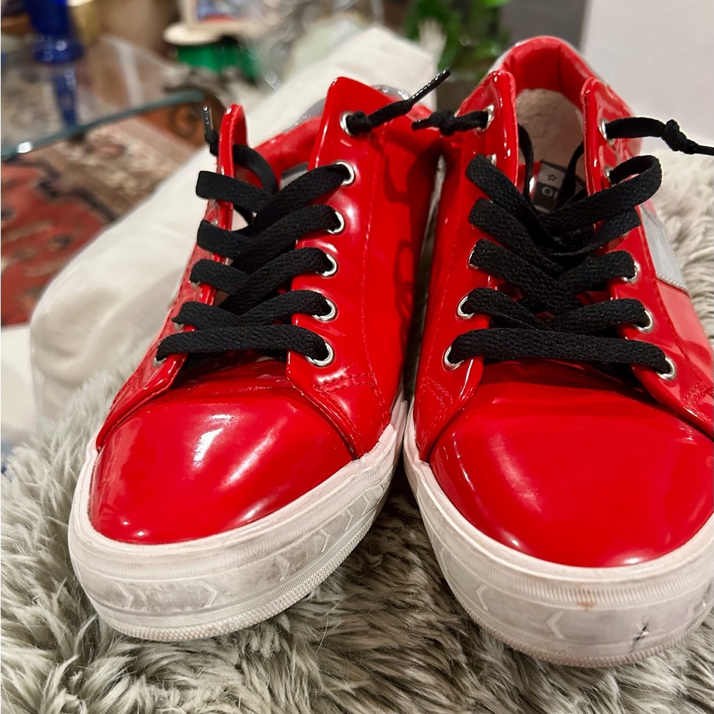 Vintage Havana Red Patent Sneakers with Black Laces
